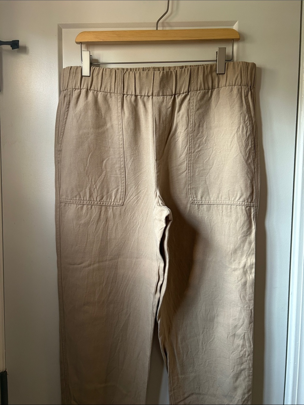 Women’s Linen Banana Republic Beige Elastic Waist Pants